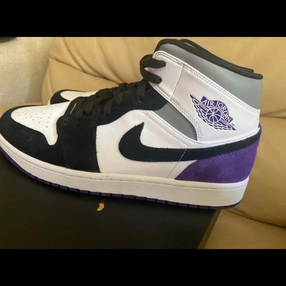 Air Jordan 1 Mid SE varsity purple - Picture 2 of 5